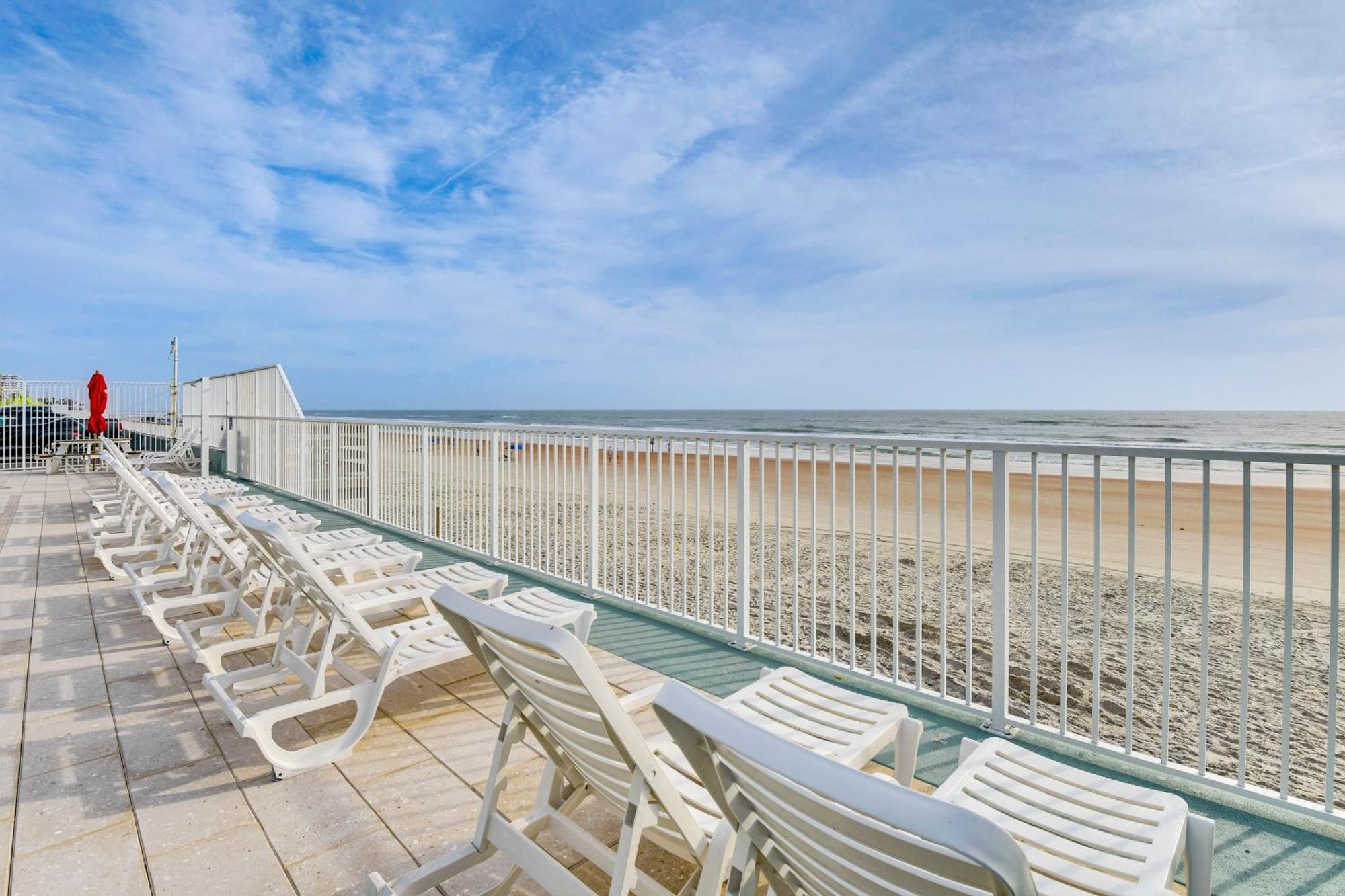 Updated Daytona Beach Oceanfront Studio! Extérieur photo