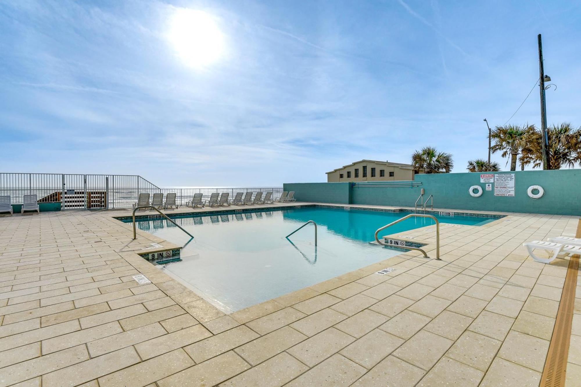 Updated Daytona Beach Oceanfront Studio! Extérieur photo