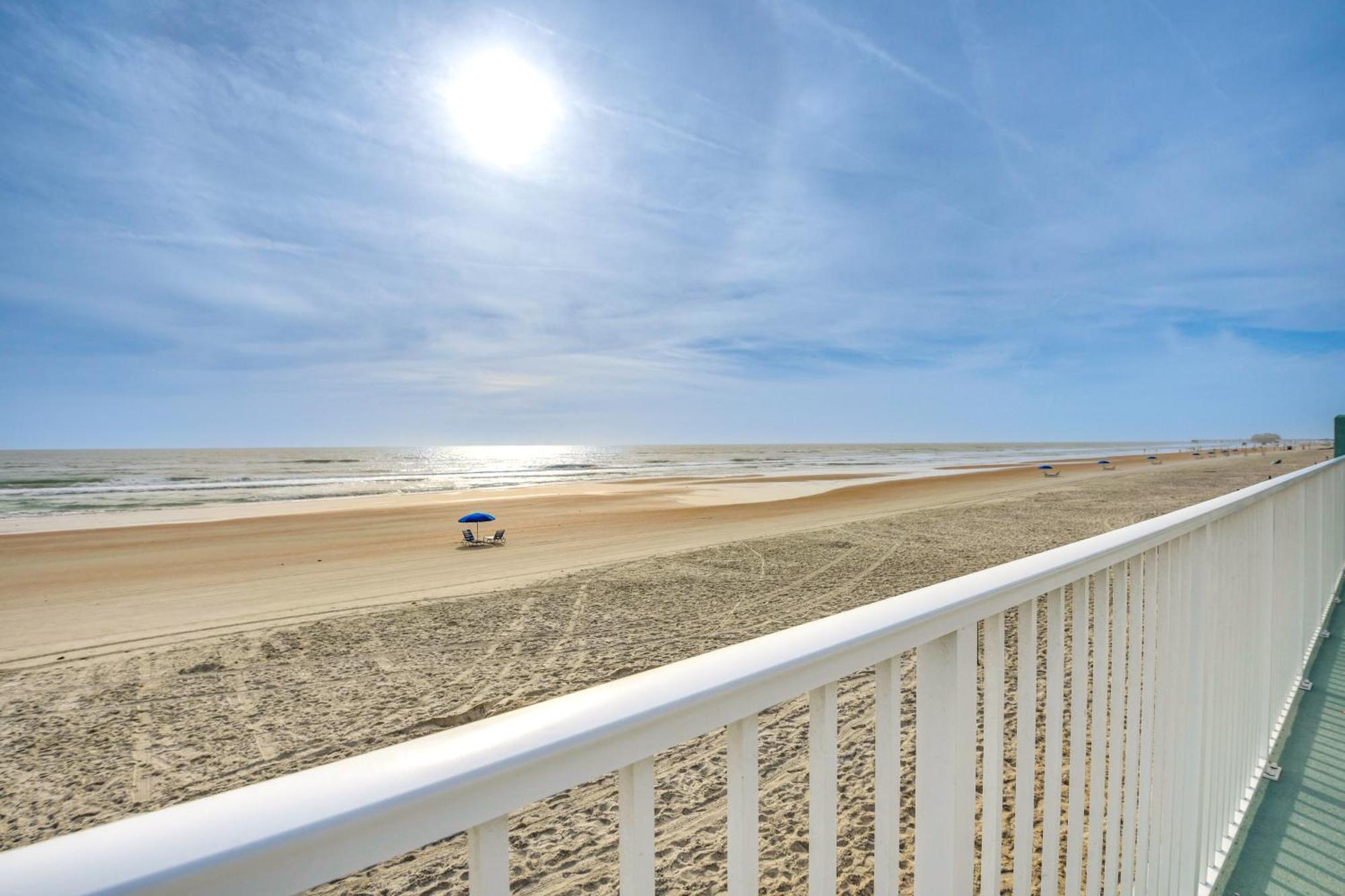 Updated Daytona Beach Oceanfront Studio! Extérieur photo